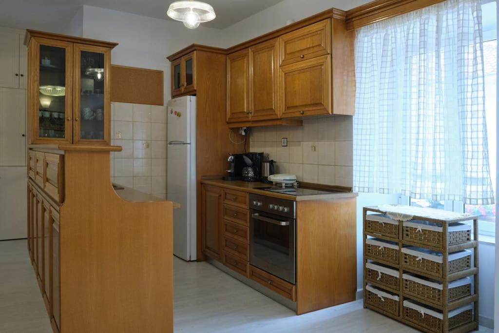 Apartment Center Parga