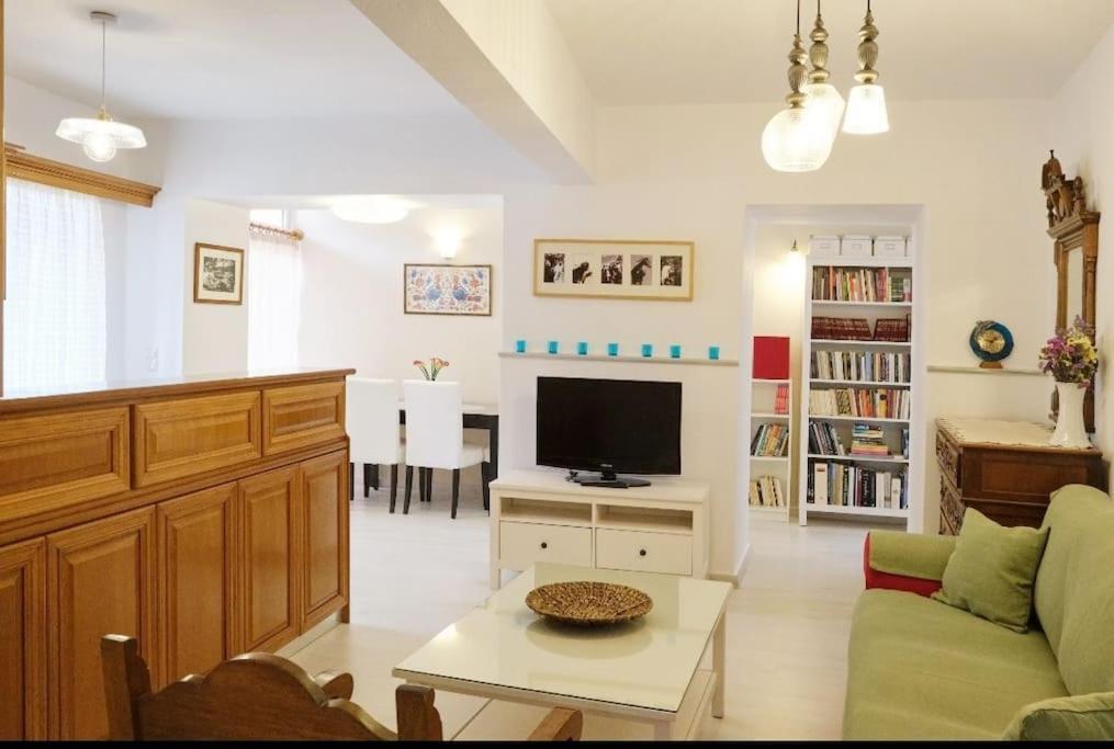 Center Apartment